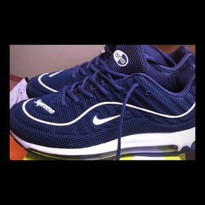 Supreme™️ 95’ Air Max 💯 Authentic